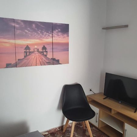 Callisto Room 2 埃尔莫波利斯 外观 照片