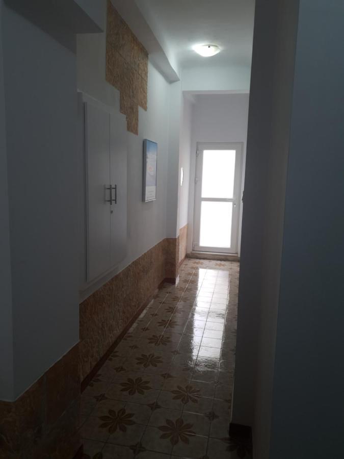 Callisto Room 2 埃尔莫波利斯 外观 照片