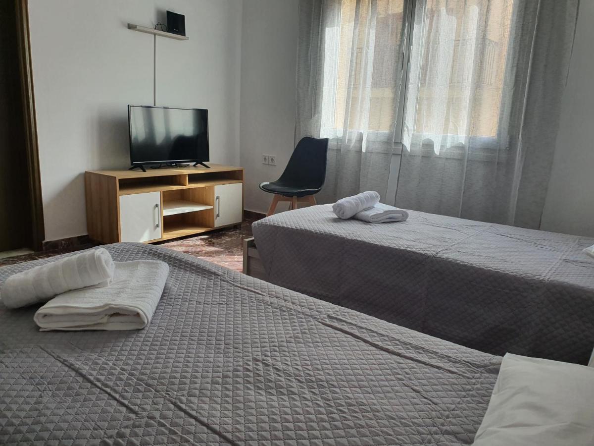 Callisto Room 2 埃尔莫波利斯 外观 照片